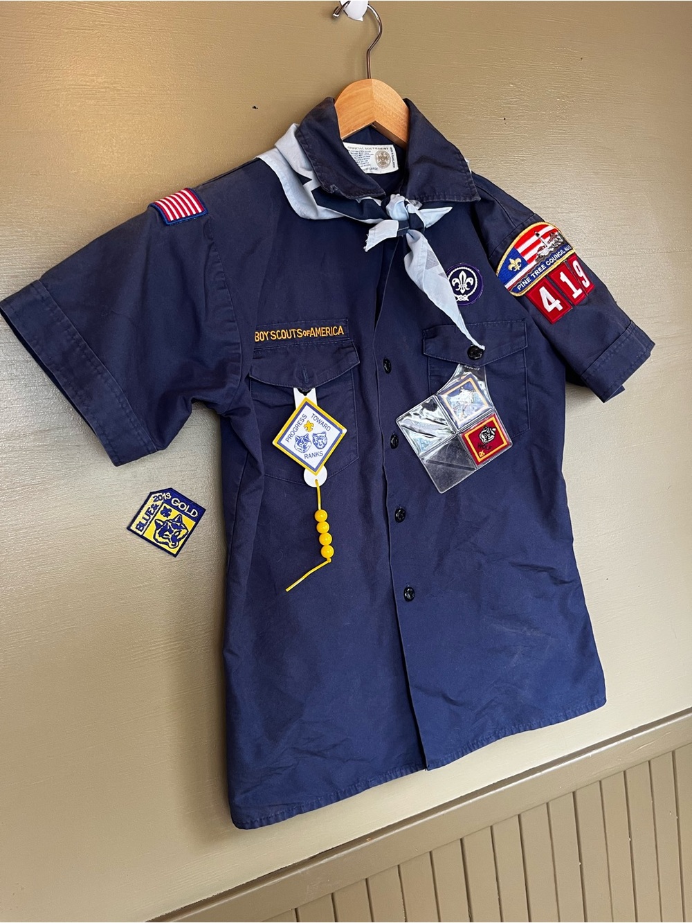 Boy Scouts of America Cub Scout Uniform Shirt w/ Bandana & accessories Large - Picture 2 of 10